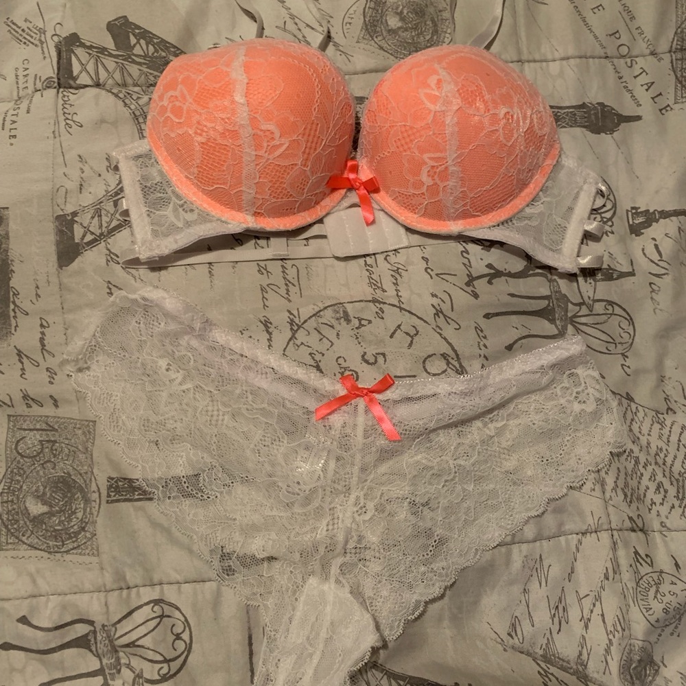 Beautiful lace panties and bra set